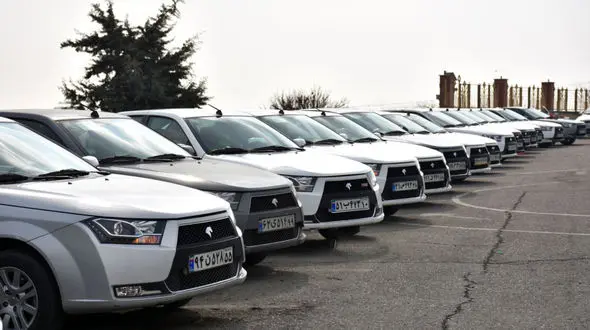 خریداران این مدل های دنا  ۱۳۰ تا ۲۲۵ میلیون تومان ضرر کردند + جدول