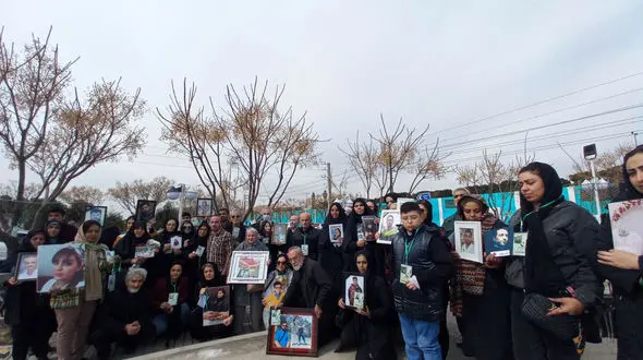 کاشت نهال در بهشت زهرا(س) به یاد اهداکنندگان زندگی + فیلم