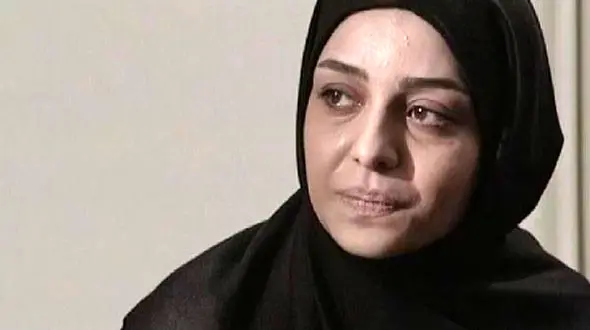 فیلم میهمانی میلیونی ساره بیات با سفره ای شاهانه ! / رفاه خانم بازیگر در تنگدستی مردم !