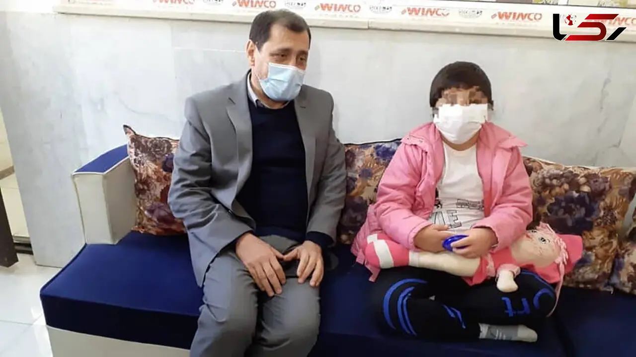 اولین عکس از کودک شکنجه شده توسط ناپدری در تاکستان + جزئیات