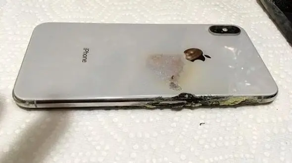 آیفون ایکس اس مکس آتش گرفت