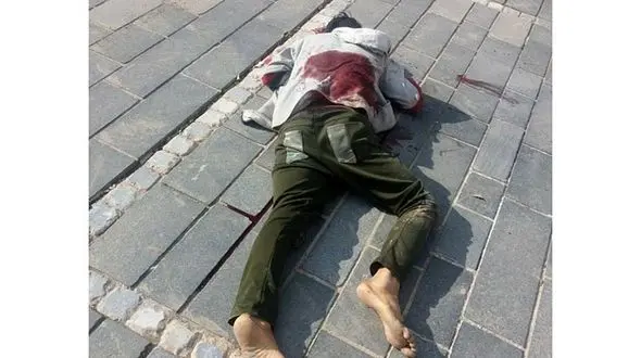 عکس جسد سلاخی شده یک مرد وسط پیاده رو / در آبسرد رخ داد