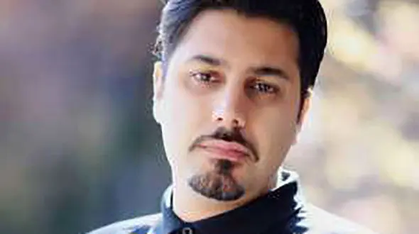 ضرب و شتم شدید یک دختر به خاطر توهین به احسان خواجه امیری+ فیلم