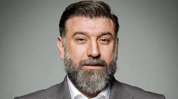 فیلم آواز شاد/ رقص خدابیامرز علی انصاریان تو خلوت خودش دلت پر میزنه ای امان ای