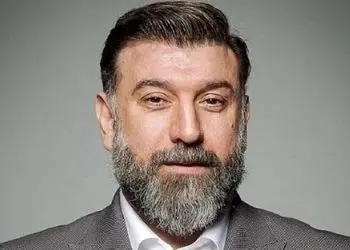 فیلم آواز شاد/ رقص خدابیامرز علی انصاریان تو خلوت خودش دلت پر میزنه ای امان ای