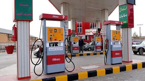 مجلس تکلیف قیمت و سهمیه بندی بنزین در سال آینده را روشن کرد 