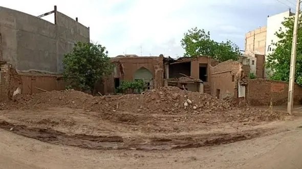 اتفاقی تلخ / خانه استاد حمید سبزواری پدر شعر انقلاب تخریب شد + عکس