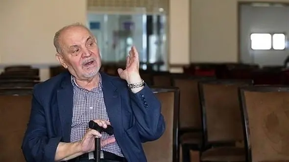 چرا ارتش به نفع شاه وارد عمل نشد؟ / منافقین اسناد ارتش را دزیدند