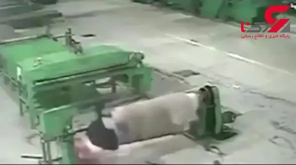 دردناک ترین مرگ یک کارگر در کارخانه + فیلم 16+