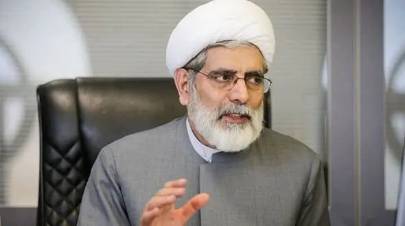 در دوره احمدی نژاد دولت نظامی مملکت را بهم ریخت