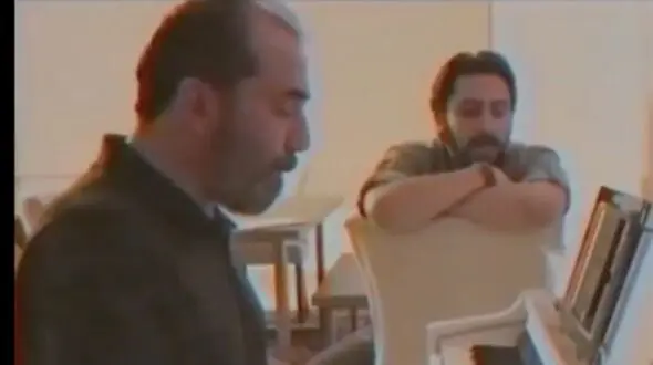 نوستالژی دیده نشده از پیانو نوازی سیامک انصاری «مجری صداتو» و آوازخوانی زنده روزبه بمانی از شاهکارش «کجا باید برم»