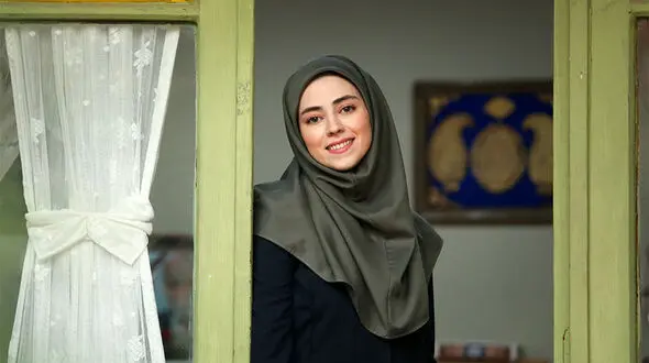 فیلم جشن تولد خانم بازیگر  سریال کلینیک رویا! / نیلوفر رجایی فرد با کلی میهمان !