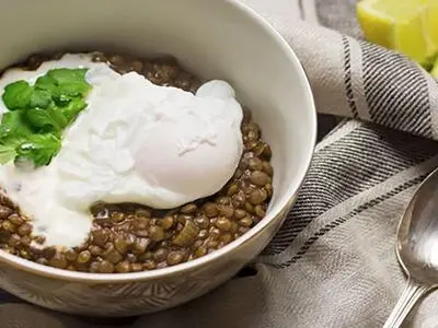 طرز تهیه ماست با عدس؛ ترکیبی مقوی و خوش‌ طعم