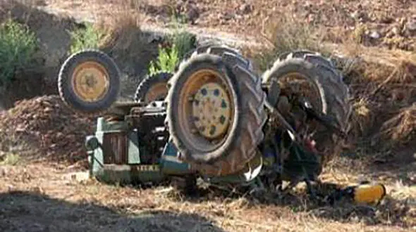 سقوط از تراکتور جان کودک 8 ساله مرودشتی را گرفت