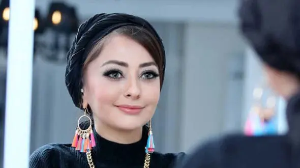 رونمایی نفیسه روشن از دخترش فانا