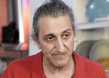 یوسف صیادی: تو جنگ 12 روزه تهران بودم/ زمان جنگ عراق 16 سالم بود و افتخار داشتم برم جبهه