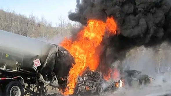 آتش سوزی وحشت آور در پمپ بنزین شهر جعفریه 