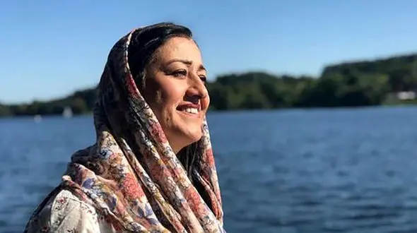 بازیگر سریال های مهران مدیری بعد از مدتی با استایل جدید پیدایش شد