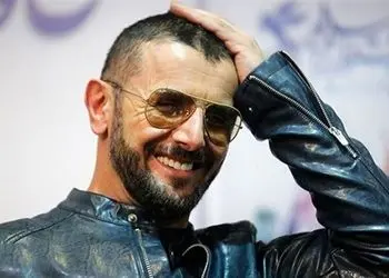 فیلم / امین حیایی: موهام رو توی خیابون قیچی کردند منم مجبور شدم از اون به بعد...