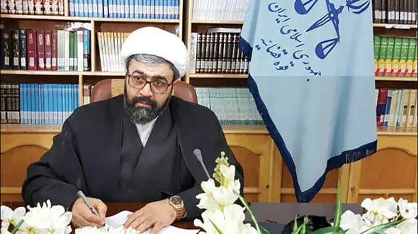جزییات آزار 7 دانش آموز دختر توسط معلم شیطان صفت در کلاس تقویتی / در فردوس خراسان جنوبی رخ داد