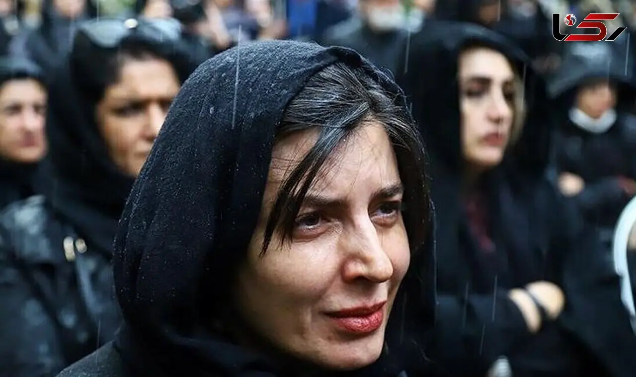 عکس / یادی کنیم از چیدمان میز عزای مادرشوهر لیلا حاتمی، بازیگر سریال «کیف انگلیسی» با حضور حامد بهداد/  روحش شاد و یادش گرامی