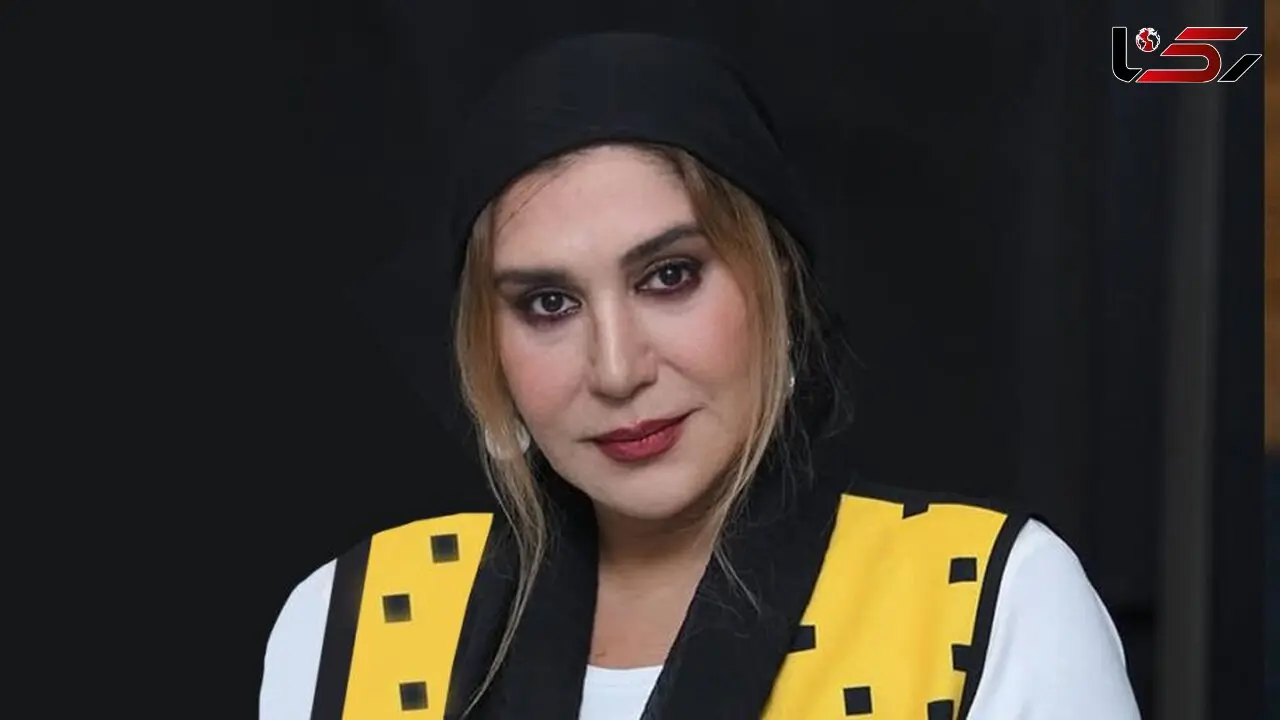 فیلم / نگاهی به چیدمان فوق شاهانه و جذاب خانه  نسیم ادبی  / از هارمونی رنگ های زرد و آبی در مبلمان تا پذیرایی درندشت با فرشی لاجوردی رنگ شبیه پرهای طاووس 