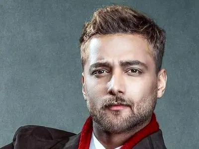 فیلم / امیر مقاره: مادرم به شدت مذهبی هست و هیچوقت آوازهای منو ...