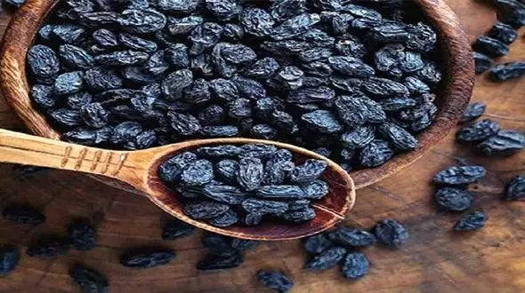 مویز بخورید تا موهای تان نریزد