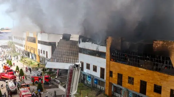 آتش سوزی بزرگ بندر انزلی را به تعطیلی کشاند