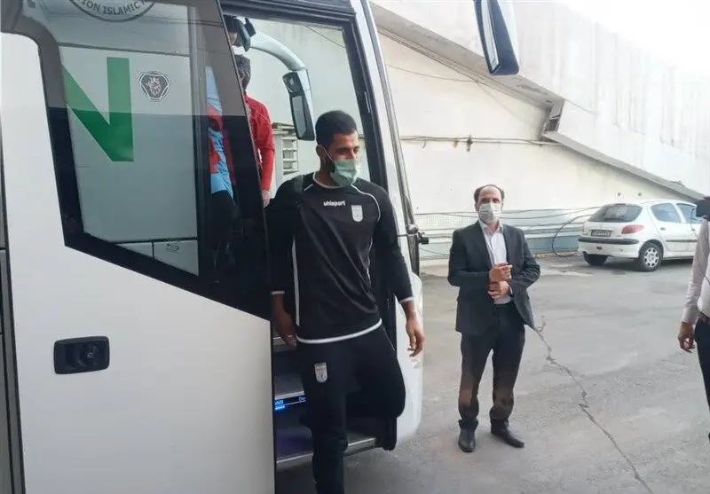 کنعانی زادگان اتوبوس تیم ملی 
