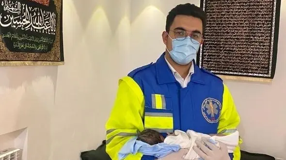 تولد دختر عجول قمی در منزل