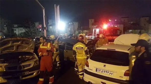 تصاویری باورنکردنی از تصادف در شمال تهران  + عکس 