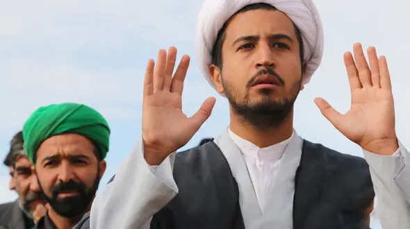 بازیگر جوان روحانی شد +عکس