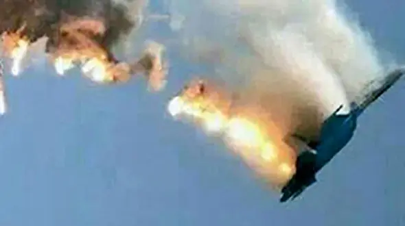 سقوط یک فروند جنگنده عربستان در جنوب یمن 