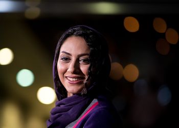 استایل جین مونا فرجاد به سبک بازیگران دهه 80 هالیوودی! / خانم بازیگر با این عکس های دیدنی وایرال شد!