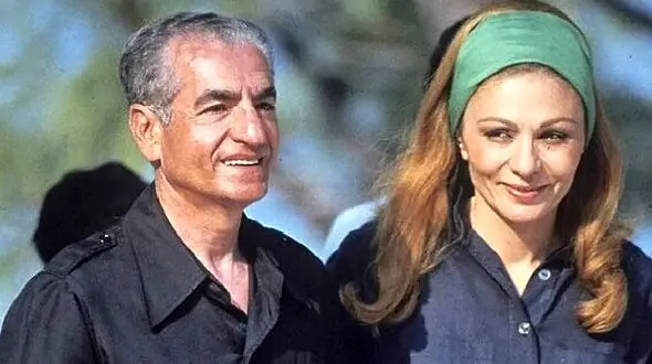 سفر به ایام قدیم  / جشن هنر شیراز و کره خر در آغوش فرح دیبا / سال 1347