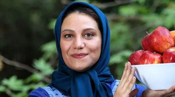 استوری جگرخراش شبنم مقدمی از خانه ابدی سنگی ساده و بدون زرق و برق داریوش مهرجویی/ روحش شاد+عکس