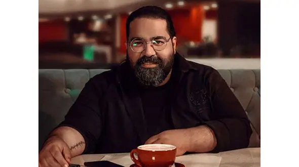 کولاک رضا صادقی با عکس دخترانش ! / زیباییشان ارثی است !