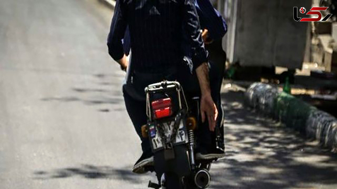 دستبند پلیس بر دستان موبایل قاپ های محله سلیمانیه