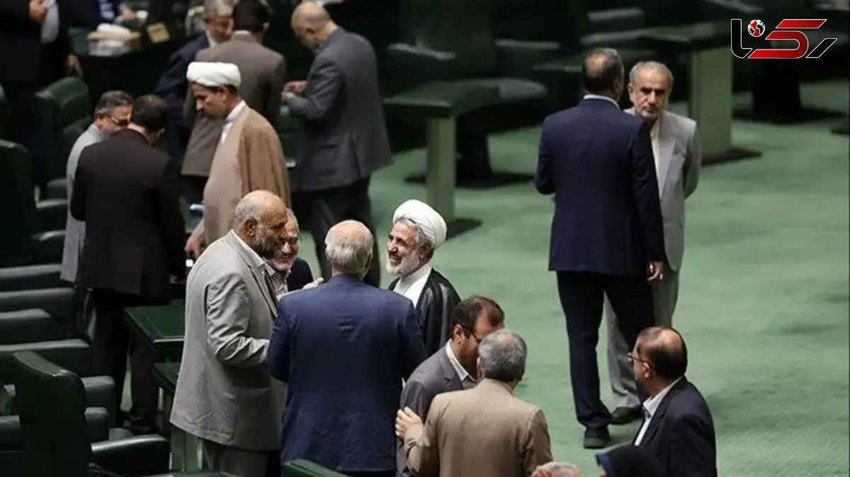 جایگزینی وزیر خانم با وزیر مرد؛ تحلیل دلایل استیضاح وزرا