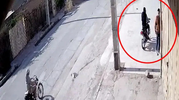 سرقت موتورسیکلت در آبادان + فیلم