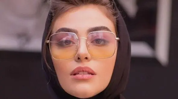 اولین عکس ویلای لاکچری  ریحانه پارسا در ترکیه ! / دلارهایی که در استانبول خرج می شوند !