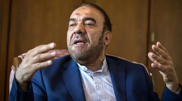 ادعای بشارتی: پسر آیت الله طالقانی متهم بود چریک‌هایی که نماز می‌خواندند را کشته و آتش زده! + فیلم