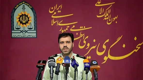 ماجرای جنجالی جریمه شدن آقای فرماندار و فیلم برخورد ماموران گشت ارشاد با دختر جوان