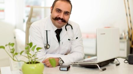 لیفت صورت و کانتورینگ فک و چانه در کرمانشاه با دکتر قزلباش