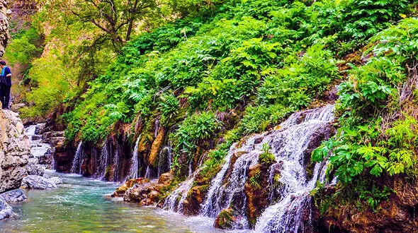 ارنگه کرج کجاست؟ روستایی رویایی در دل جاده چالوس