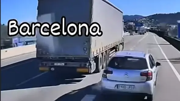 فیلم فرار ناموفق از دست پلیس در بارسلونا