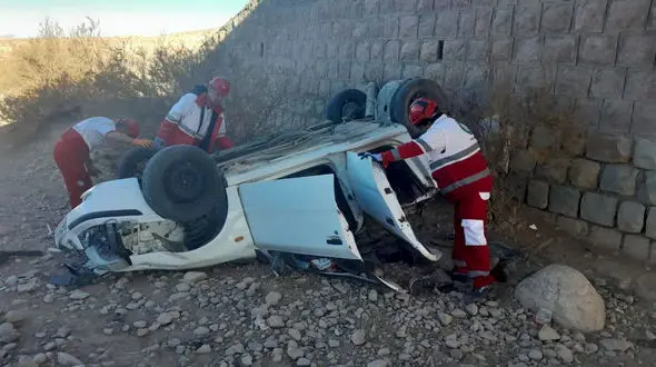 سقوط خودرو از روی پل در محور بافت-کرمان 3 کشته برجای گذاشت