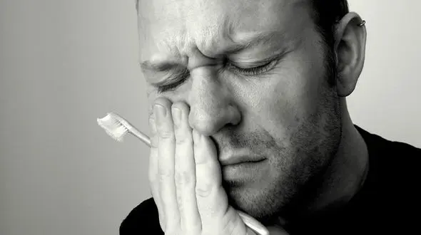 دردسر ناشی گری یک دندانپزشک برای جوان ایرانی در ایتالیا