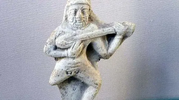 کشف مجسمه میلیاردی شاهان ایلامی در آستارا